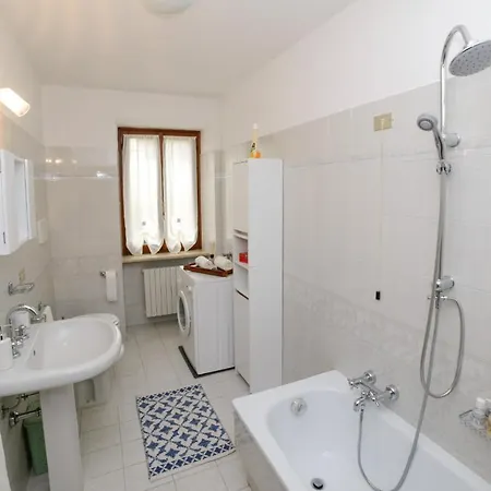 Loft Free Parking Agli Ulivi Moderno E Spazioso דירה